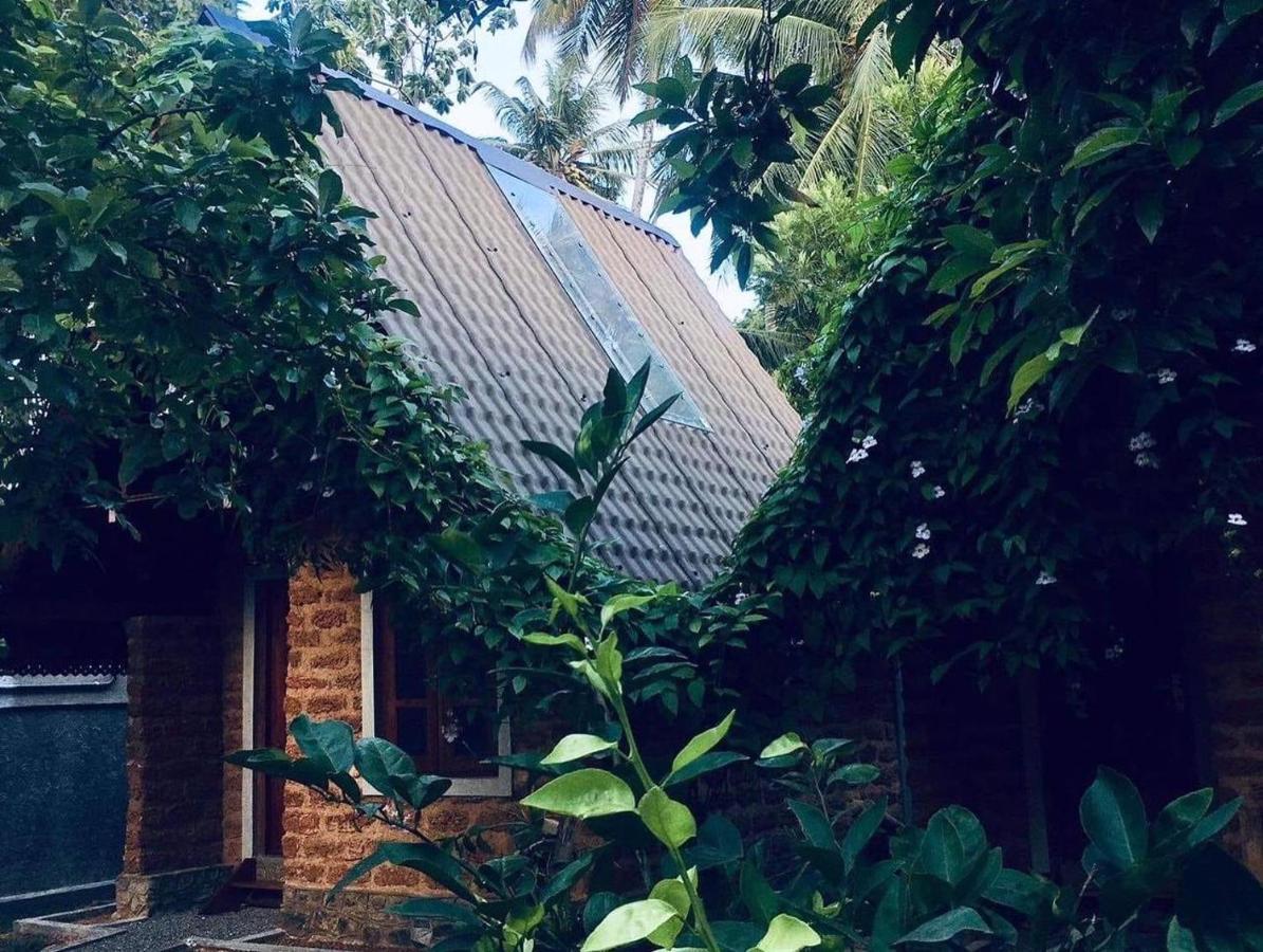 Sky View Cabin Unawatuna Exterior photo